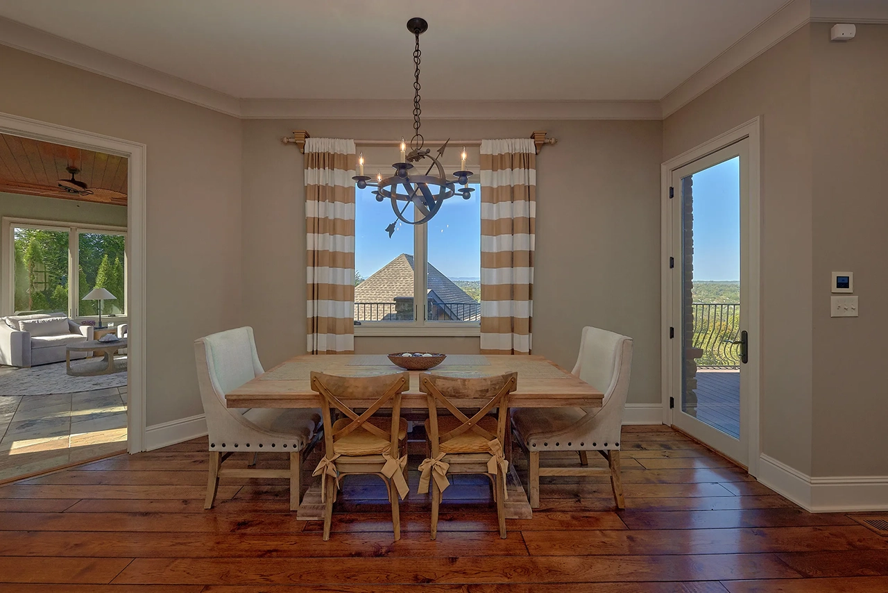 Breakfast Nook in Chef's Kitchen